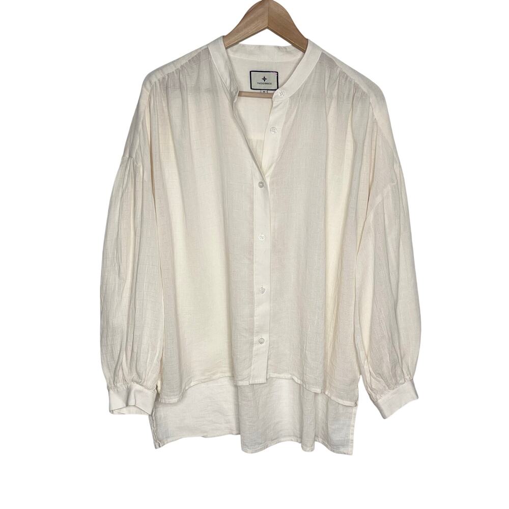 Tuckernuck Womens Medium Ivory Textured Button Front Blouse Puff Sleeve Tunic